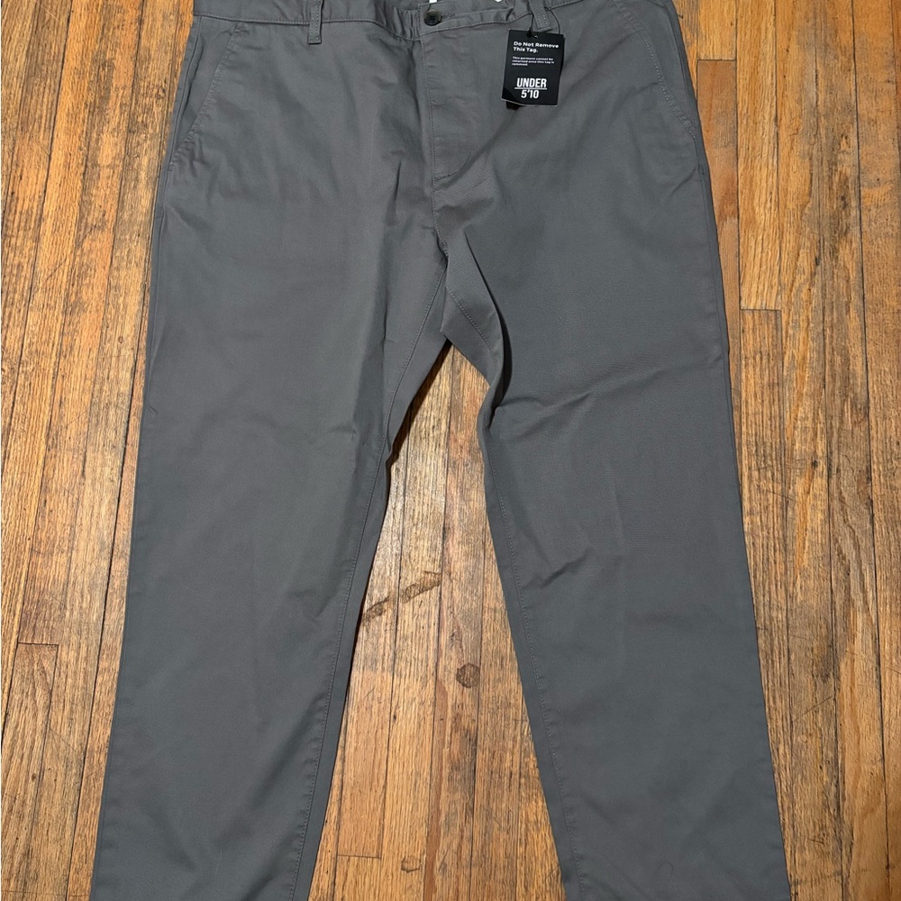Under 510 Gray Chinos with Straight Cut and Smooth Fabric